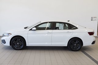 2022  Jetta COMFORTLINE+CUIR+COCKPIT in Laval, Quebec - 5 - w320h240px