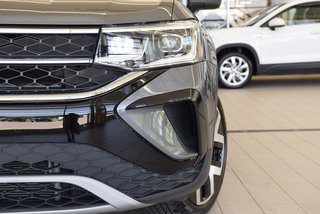 Volkswagen Taos HIGHLINE+TOIT PANO+CUIR+AWD 2023 à Laval, Québec - 3 - w320h240px