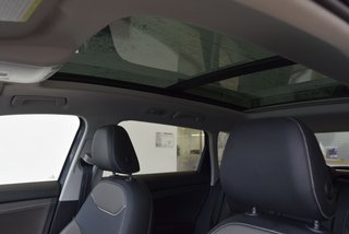 Volkswagen Taos HIGHLINE+TOIT+CUIR+AWD+LED 2023 à Laval, Québec - 5 - w320h240px