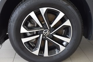 2022 Volkswagen Tiguan TRENDLINE+AWD+4MOTION+MAGS+CAMERA in Laval, Quebec - 5 - w320h240px