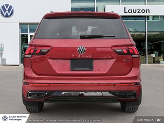 Volkswagen Tiguan Comfortline R-Line Black Edition 2024 à Laval, Québec - 5 - w320h240px