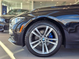 2018 BMW 3 Series 330i xDrive | BAS KM | 8 PNEUS | CAM | TOIT | +++ in Laval, Quebec - 4 - w320h240px