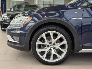 Volkswagen Golf Alltrack Execline | BAS KM | TOIT PANO | AWD | CAM | +++ 2018 à Laval, Québec - 5 - w320h240px