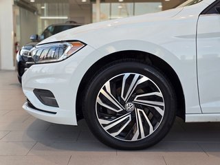 2019 Volkswagen Jetta Execline | BAS KM | TOIT | CUIR | DÉMARREUR | +++ in Laval, Quebec - 5 - w320h240px