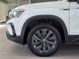 Volkswagen Taos Comfortline CUIR | CARPLAY | CAMÉRA | 1,5TSI +++ 2023 à Laval, Québec - 5 - w320h240px