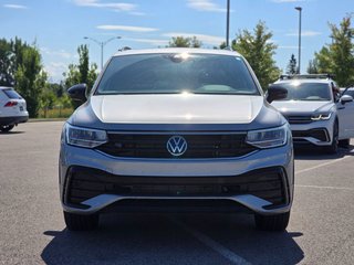 Volkswagen Tiguan Comfortline R-LINE | BLACK PACK | TOIT PANO | CUIR 2022 à Laval, Québec - 4 - w320h240px