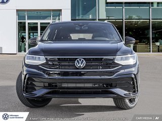 Volkswagen Tiguan Comfortline R-Line Black Edition 2024 à Laval, Québec - 2 - w320h240px