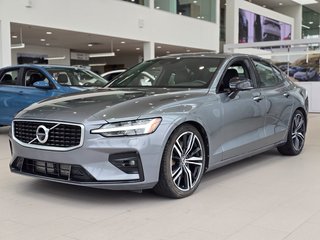 Volvo S60 T6 R-Design TOIT | CUIR | NAV | CARPLAY | AWD 2019 à Laval, Québec - 4 - w320h240px