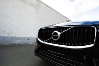 2022 Volvo XC60 Momentum