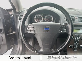 Volvo C70 T5 Premier Plus 2013 à Laval, Québec - 6 - w320h240px