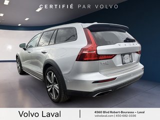 Volvo V60 Cross Country BASE 2020 à Laval, Québec - 6 - w320h240px