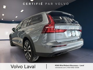Volvo V60 Cross Country BASE 2021 à Laval, Québec - 6 - w320h240px