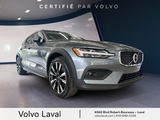 Volvo V60 Cross Country BASE 2021 à Laval, Québec - 3 - w320h240px