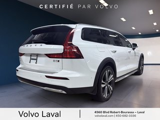 2024 Volvo V60 Cross Country Ultimate in Laval, Quebec - 4 - w320h240px