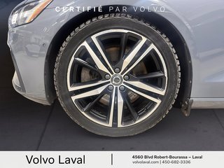 Volvo V60 R-Design 2022 à Brossard, Québec - 4 - w320h240px