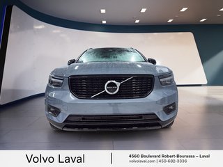 Volvo XC40 R-Design 2020 à Laval, Québec - 2 - w320h240px