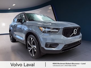 Volvo XC40 R-Design 2020 à Laval, Québec - 3 - w320h240px