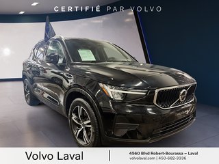 2023 Volvo XC40 Core in Laval, Quebec - 3 - w320h240px