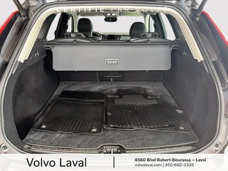 Volvo XC60 Momentum 2022 à Laval, Québec - 5 - w320h240px