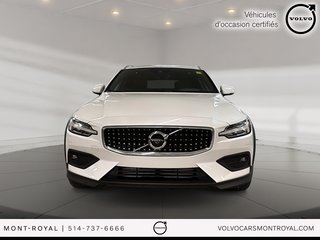 Volvo V60 Cross Country Momentum T5 Moteur à 4 cylindres 2.0l 4 roues motrices 2019