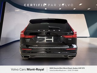 2020 Volvo V60 Cross Country in Laval, Quebec - 3 - w320h240px