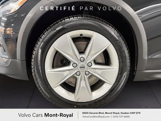 Volvo V60 Cross Country  2021 à Laval, Québec - 6 - w320h240px