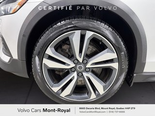 2022 Volvo V60 Cross Country in Laval, Quebec - 6 - w320h240px