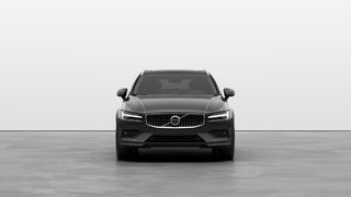 2025 Volvo V60 Cross Country ULTRA in Laval, Quebec - 3 - w320h240px