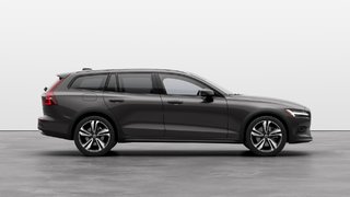 2025 Volvo V60 Cross Country ULTRA in Laval, Quebec - 5 - w320h240px