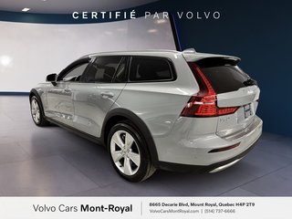 Volvo V60 Cross Country Core 2025 à Brossard, Québec - 4 - w320h240px