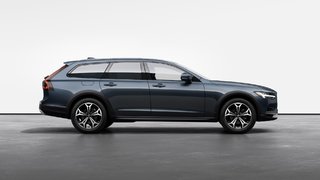 2025 Volvo V90 Cross Country PLUS in Laval, Quebec - 5 - w320h240px