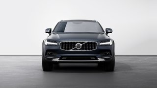 2025 Volvo V90 Cross Country PLUS in Laval, Quebec - 3 - w320h240px