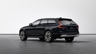 2025 Volvo V90 Cross Country ULTRA in Laval, Quebec - 2 - w320h240px