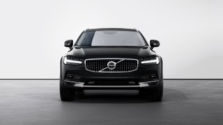 2025 Volvo V90 Cross Country ULTRA in Laval, Quebec - 3 - w320h240px