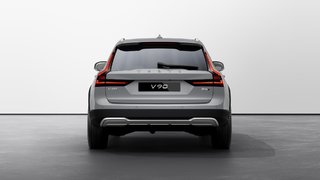 2026 Volvo V90 CROSS COUNTRY ULTRA in Laval, Quebec - 4 - w320h240px
