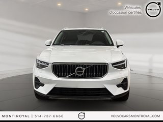 Volvo XC40 Ultimate Bright Theme B5 Moteur à 4 cylindres 2.0l 4 roues motrices 2023