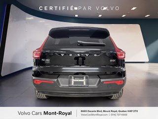 Volvo XC40 Plus Dark Theme 2023 à Laval, Québec - 3 - w320h240px