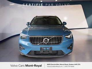 Volvo XC40 Ultimate Bright Theme Moteur à 4 cylindres 2.0l 4 roues motrices 2024