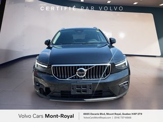 Volvo XC40 Ultimate Bright Theme Moteur à 4 cylindres 2.0l 4 roues motrices 2024