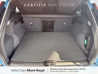 Volvo XC40 Ultimate Bright 2024 à Laval, Québec - 6 - w320h240px