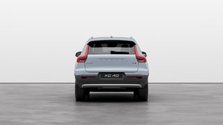 Volvo XC40 CORE VERSION LUSTRÉE 2025 à Laval, Québec - 4 - w320h240px