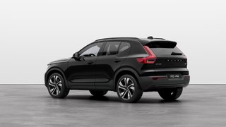 2025 Volvo XC40 ULTRA VERSION FONCÉE 4 cyl. en ligne turbo de 2 L à injection directe -comprend : générateur-démarreur intégré Traction intégrale