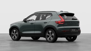 Volvo XC40 PLUS VERSION FONCÉE 2026 à Laval, Québec - 2 - w320h240px