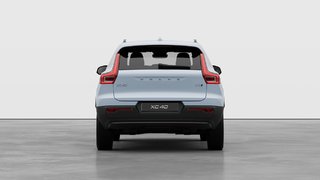 Volvo XC40 CORE DARK THEME 2026 à Laval, Québec - 6 - w320h240px