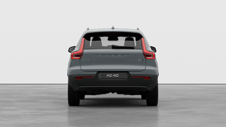 2026 Volvo XC40 PLUS DARK THEME in Brossard, Quebec - 6 - w320h240px