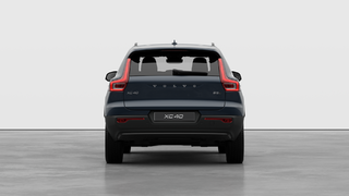 2026 Volvo XC40 CORE DARK THEME in Laval, Quebec - 6 - w320h240px