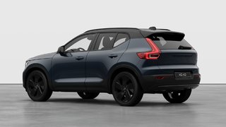 Volvo XC40 ULTRA BLACK EDITION 2026 à Laval, Québec - 2 - w320h240px