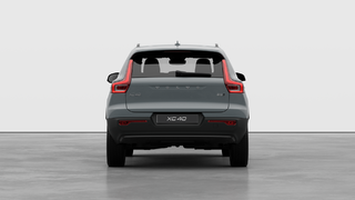 2026 Volvo XC40 PLUS DARK THEME in Laval, Quebec - 6 - w320h240px