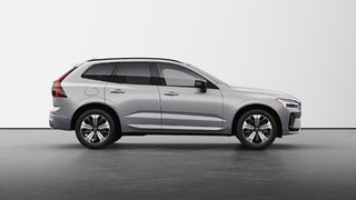 2025 Volvo XC60 HYBRIDE RECHARGEABLE PLUS VERSION FONCÉE in Laval, Quebec - 5 - w320h240px
