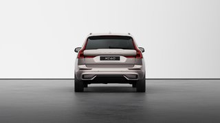 Volvo XC60 HYBRIDE RECHARGEABLE PLUS VERSION FONCÉE 2025 à Laval, Québec - 4 - w320h240px